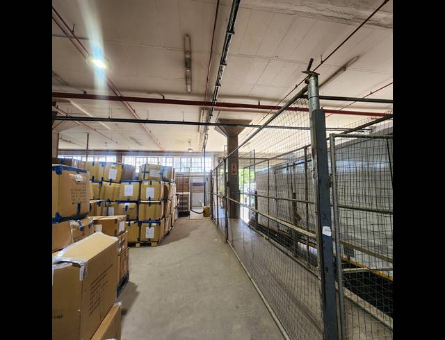3,312M² WAREHOUSE FOR SALE IN BONELA